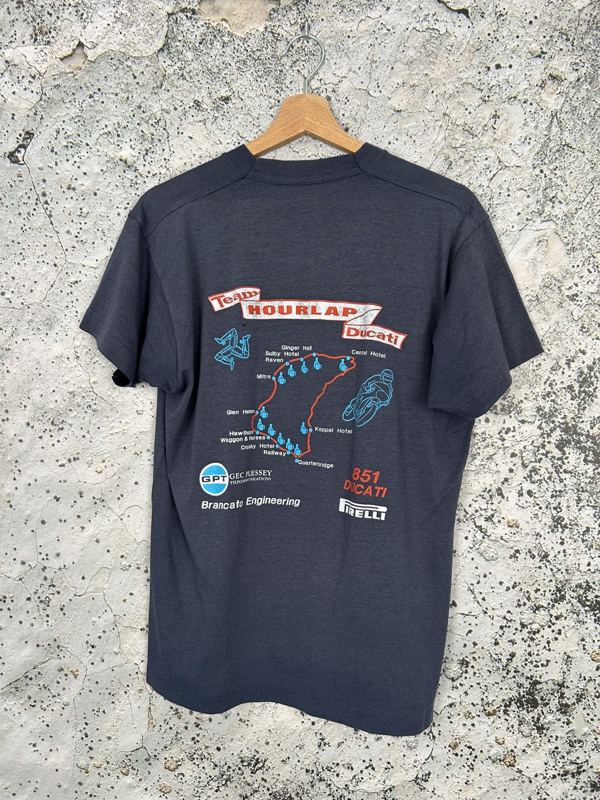 Vintage Vintage Team Hourlap Ducati Racing Motorsport Graphic Tee Size US L / EU 52-54 / 3 - 2 Thumbnail