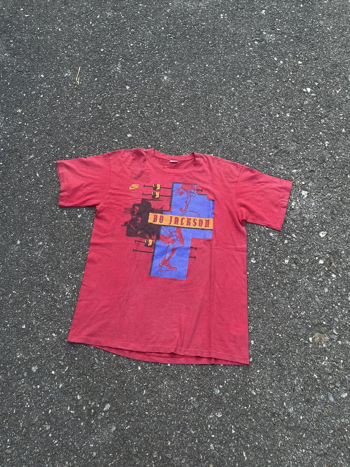 NFL × Nike Vintage Nike Bo Jackson NFL Red T-shirt Size US L / EU 52-54 / 3 - 1 Thumbnail