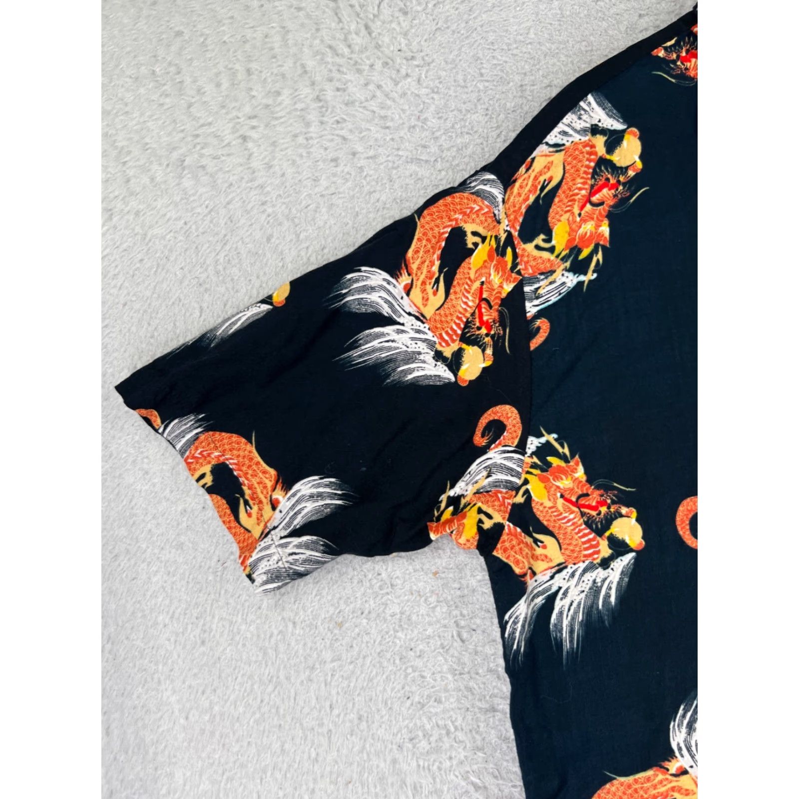 Vintage Hawaiian Shirt Mens Medium Black Orange Dragon All Over Print Button Up Pocket Shirt Size US M / EU 48-50 / 2 - 3 Thumbnail
