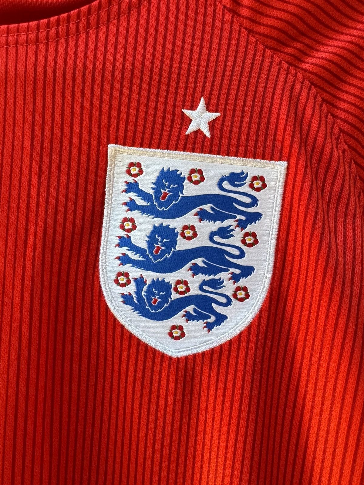 Nike × Vintage England 2014 2016 vintage shirt soccer jersey Size US L / EU 52-54 / 3 - 5 Thumbnail