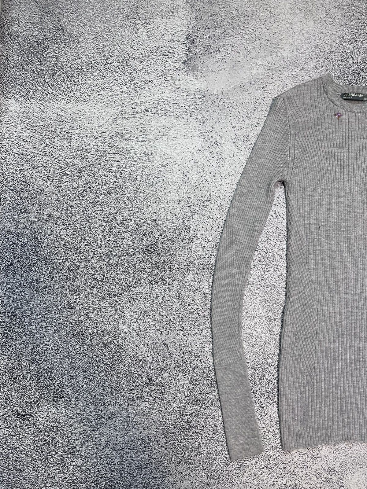 Icebreaker Icebreaker Merino Women’s Dress Long Sleeve 100% Wool Size M Size M / US 6-8 / IT 42-44 - 3 Thumbnail