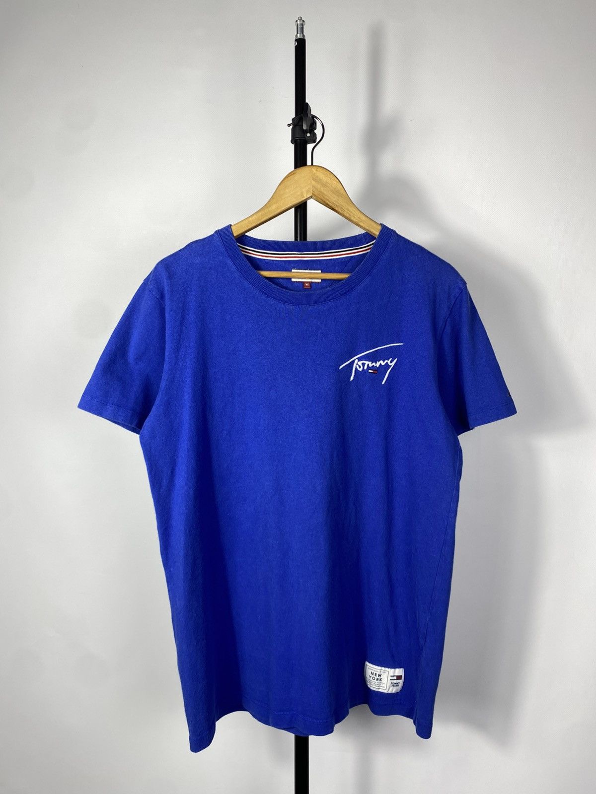 Tommy Hilfiger × Vintage Vintage USA Tommy Hilfiger vintage big logo t-shirt Size US M / EU 48-50 / 2 - 2 Thumbnail