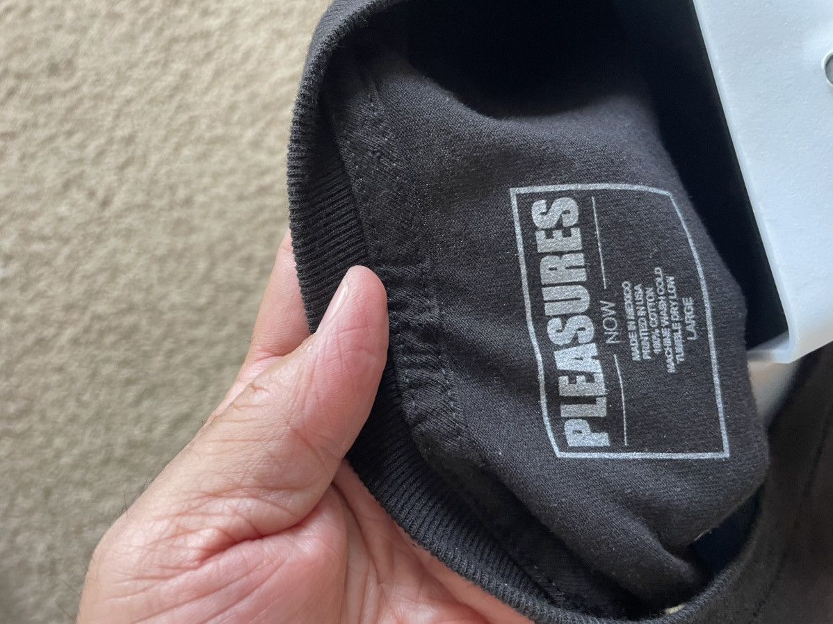 Pleasures Pleasures Medical Mask graphic tee Size US L / EU 52-54 / 3 - 8 Thumbnail