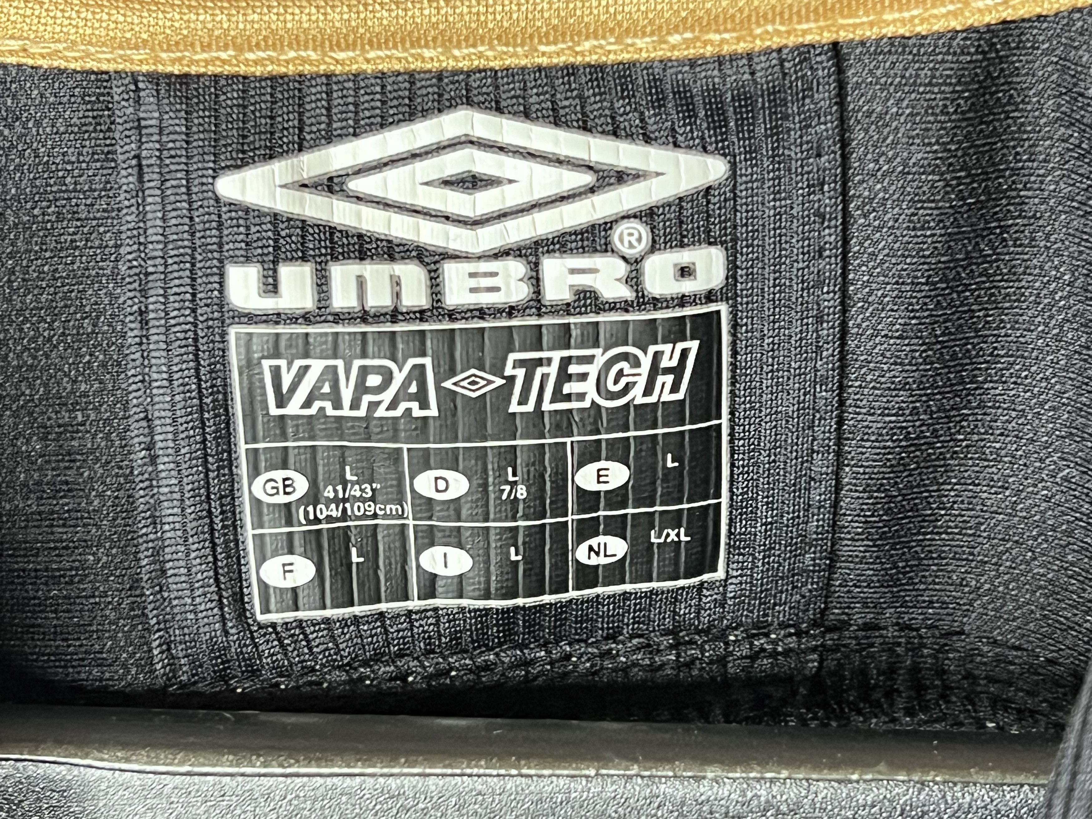 Umbro CELTIC 2003 2004 AWAY FOOTBALL SHIRT SOCCER JERSEY UMBRO Size US L / EU 52-54 / 3 - 5 Thumbnail