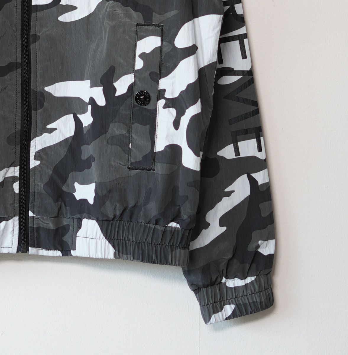 SUPREME×STONE ISLAND SS2016 NYLON METAL TRACK JACKET