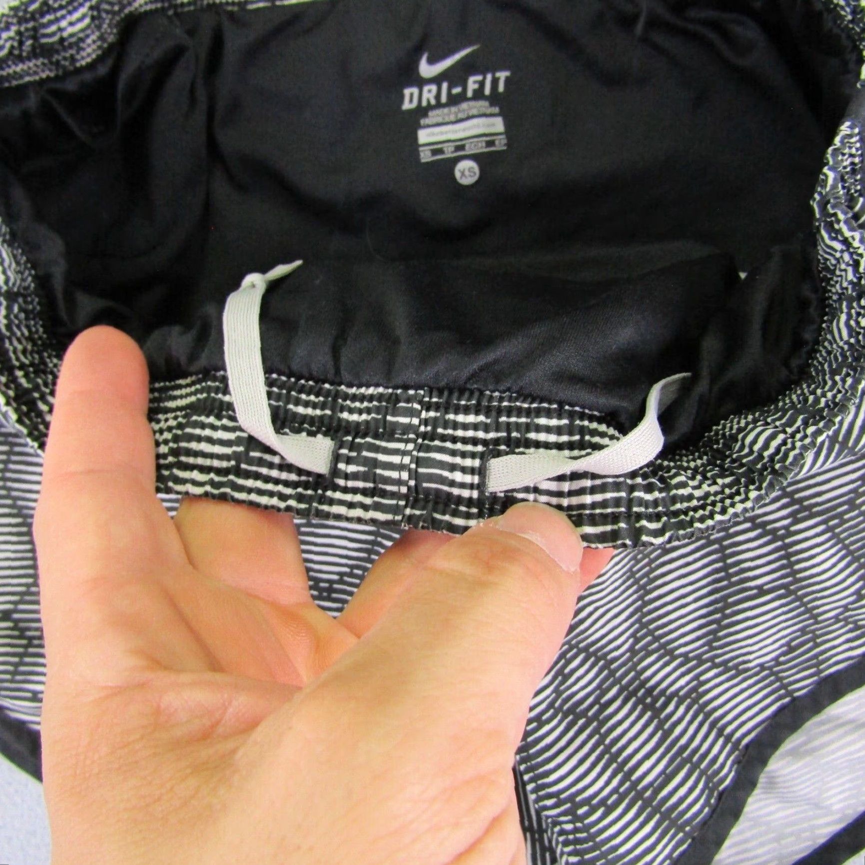 Nike Nike Shorts Womens XS Black Modern Tempo Dri Fit Print Lined Running Gym Short Women's XS Black Modern Tempo Nike Size 26" / US 2 / IT 38 - 2 Thumbnail