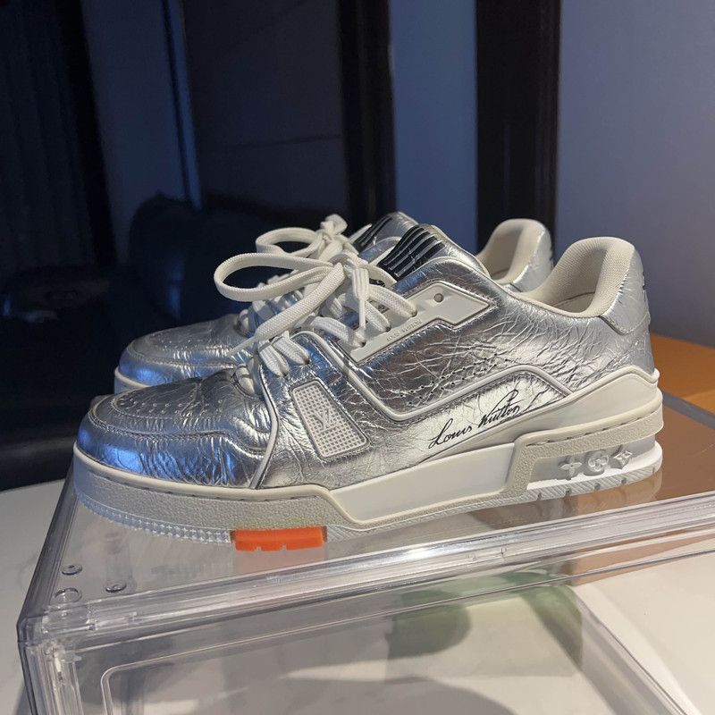 Louis Vuitton Louis Vuitton Metallic Trainer Sneakers for Men 0089 Size US 8.5 / EU 41-42 - 1 Thumbnail