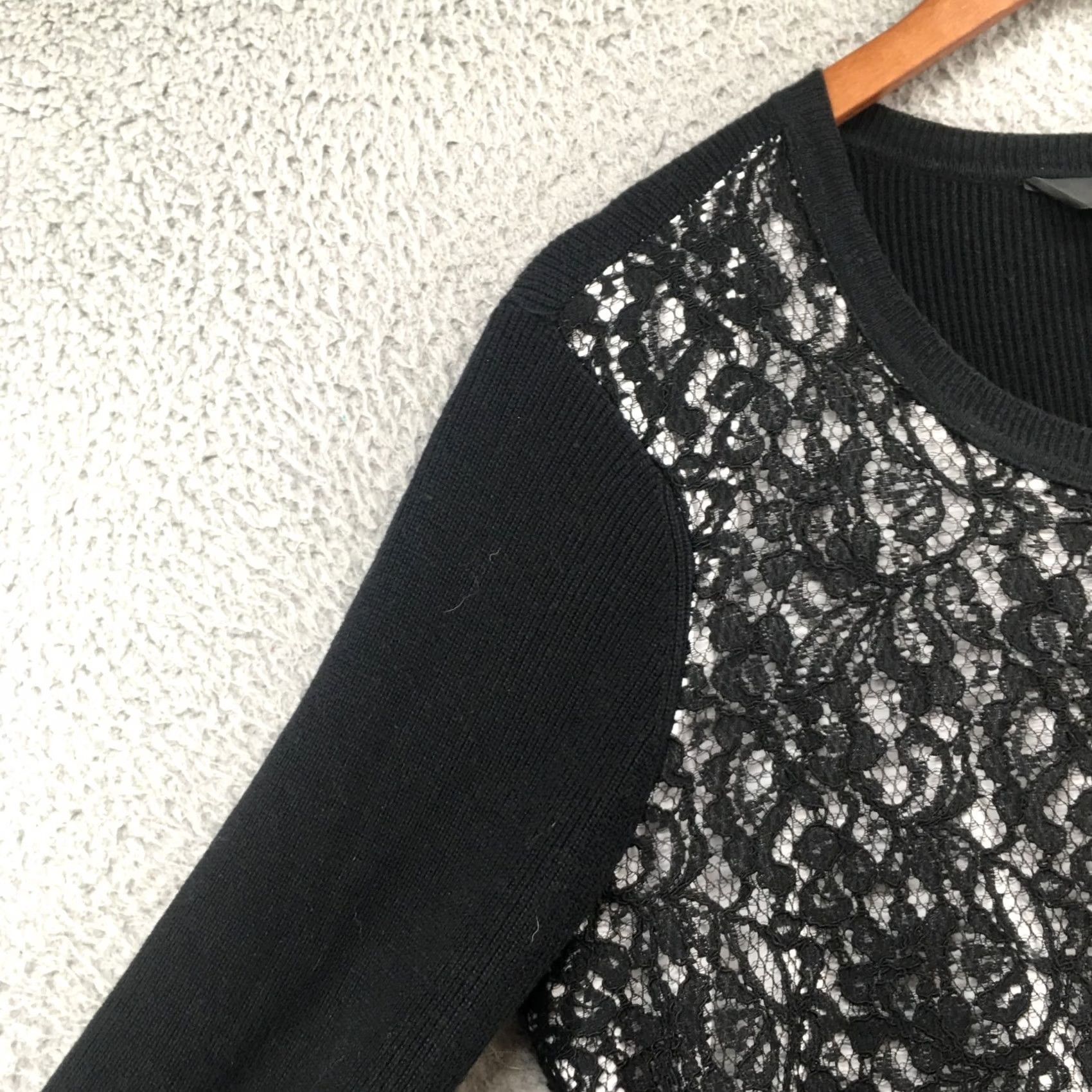 Vintage Simply Vera Vera Wang Sweater Womens L Black Lace Front Crewneck Long Sleeve Size L / US 10 / IT 46 - 4 Thumbnail