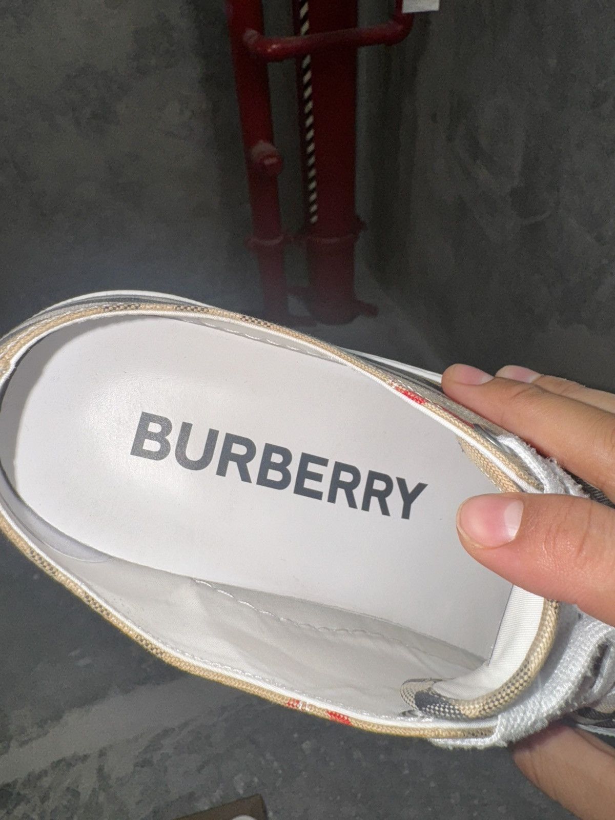 Burberry Burberry Beige Check Sneakers Size US 11 / EU 44 - 9 Thumbnail