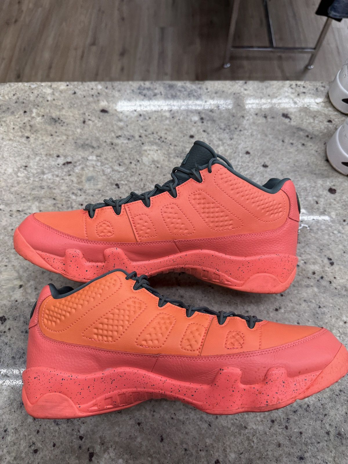 Jordan Brand Air Jordan 9 Retro Low Bright Mangos Size US 13 / EU 46 - 2 Thumbnail
