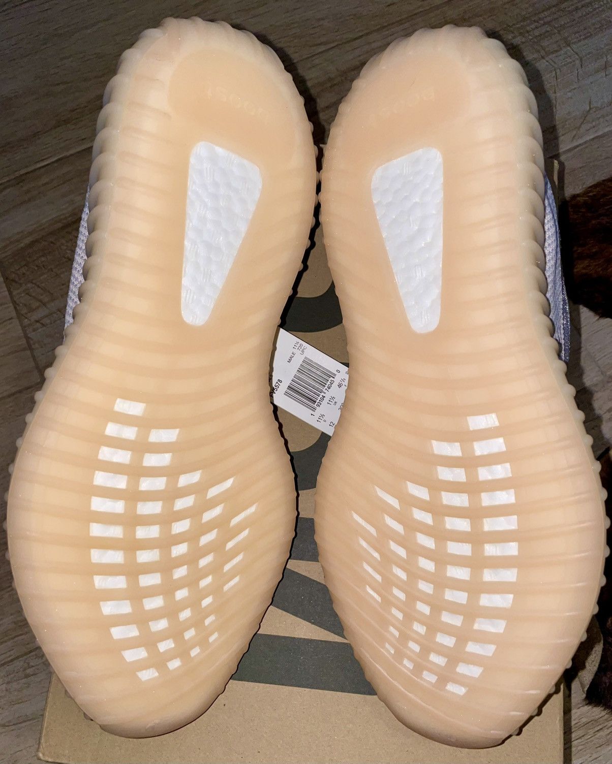 Yeezy Adidas Yeezy Boost 350 V2 Synth Non-Reflective Sz 12 FV5578 Size US 12 / EU 45 - 8 Thumbnail