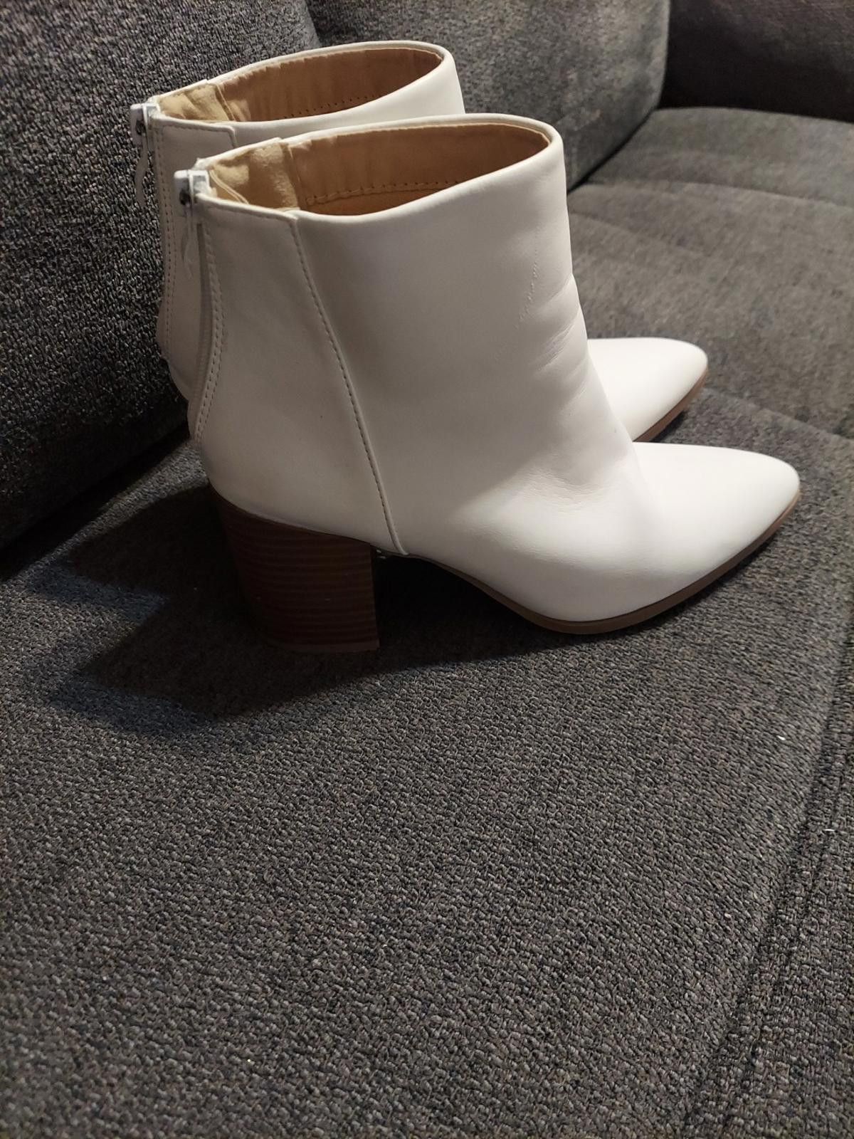 Club Monaco Top Moda White boots Size 8.5 Ankle Y2k Cowboy Boots Size US 6.5 / IT 36.5 - 5 Thumbnail