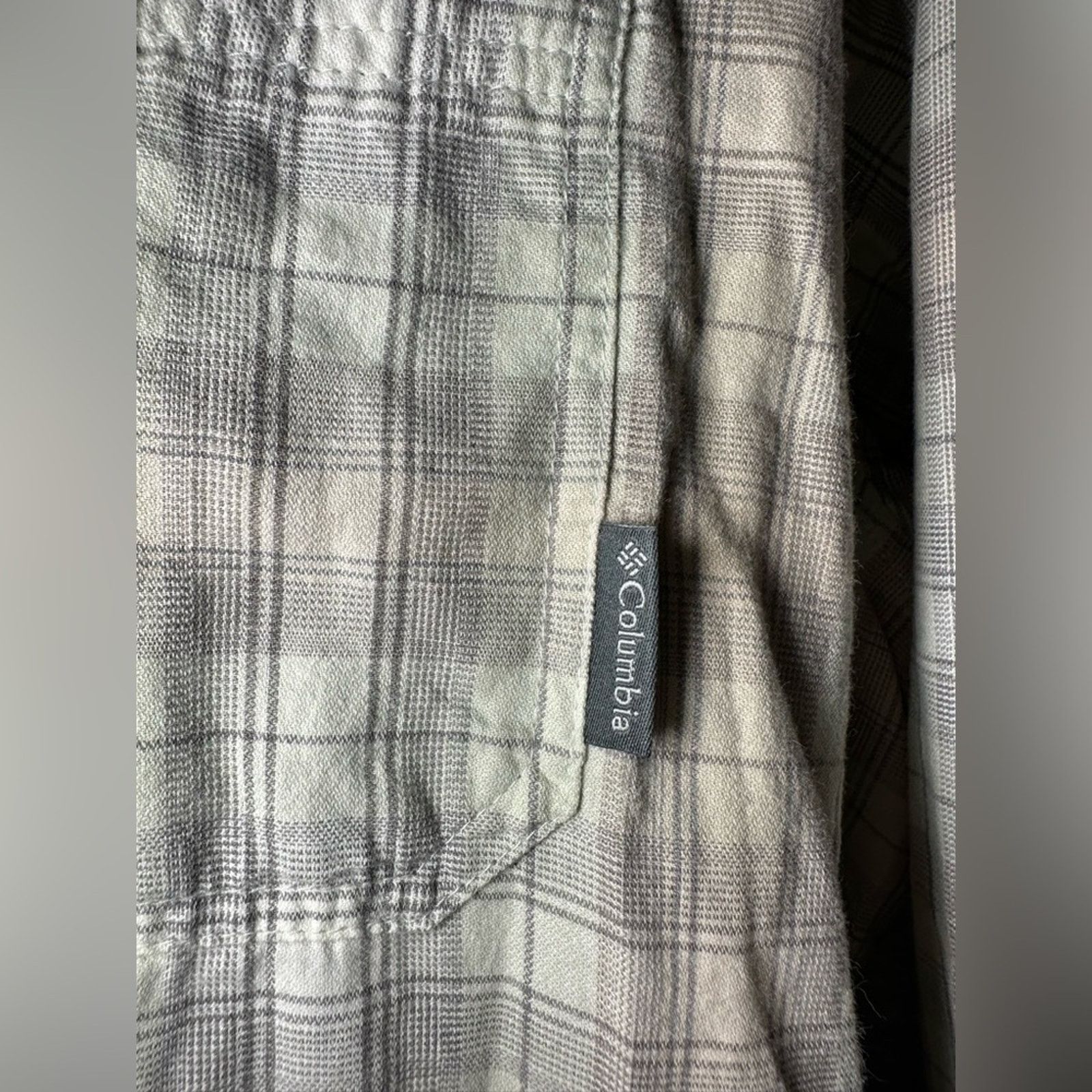 Columbia Columbia Shirt Men’s XL Plaid Long Sleeve Button Down EUC Size US XL / EU 56 / 4 - 3 Thumbnail