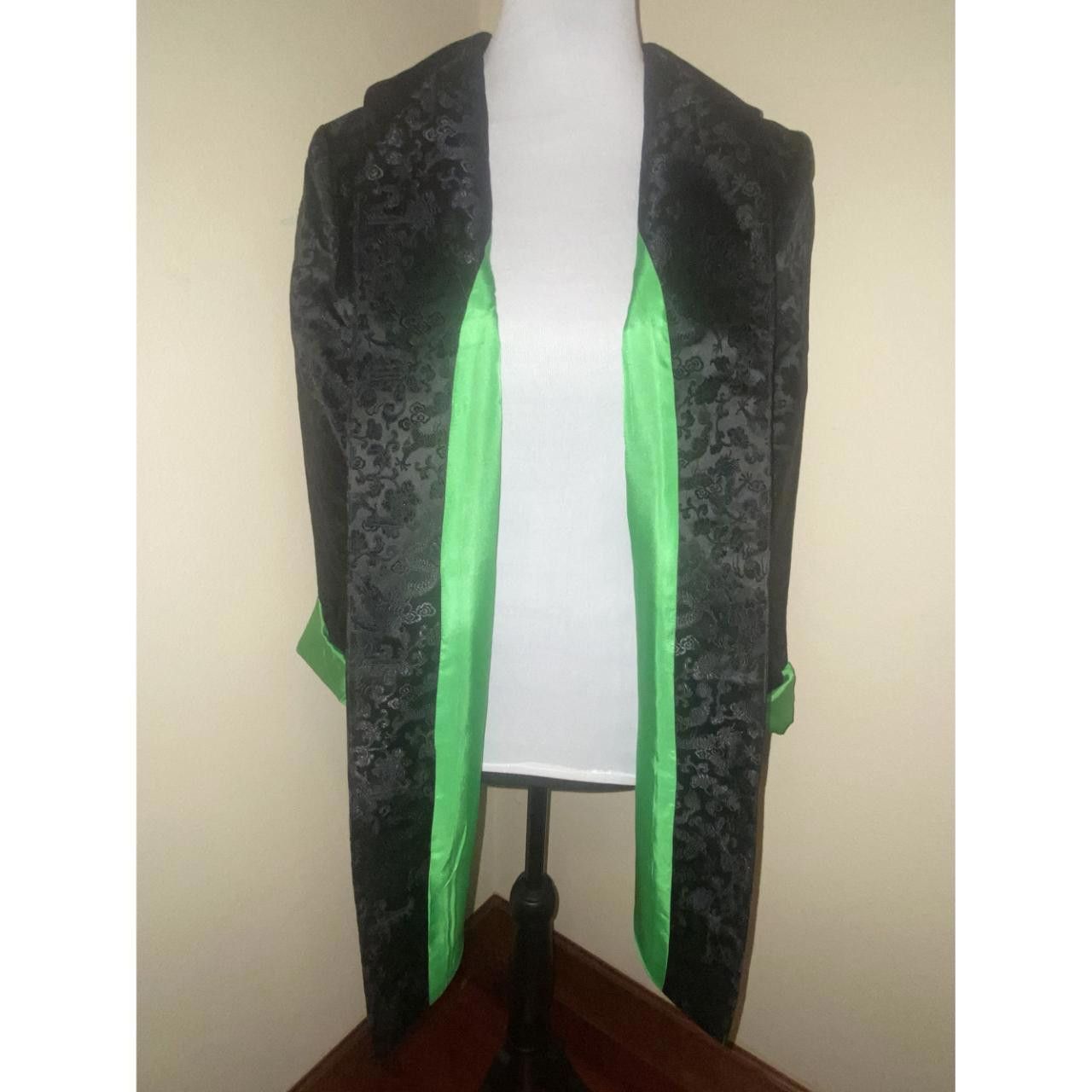Designer Vintage Style Black Brocade Jacket With Satin Green Lining Size M / US 6-8 / IT 42-44 - 1 Thumbnail