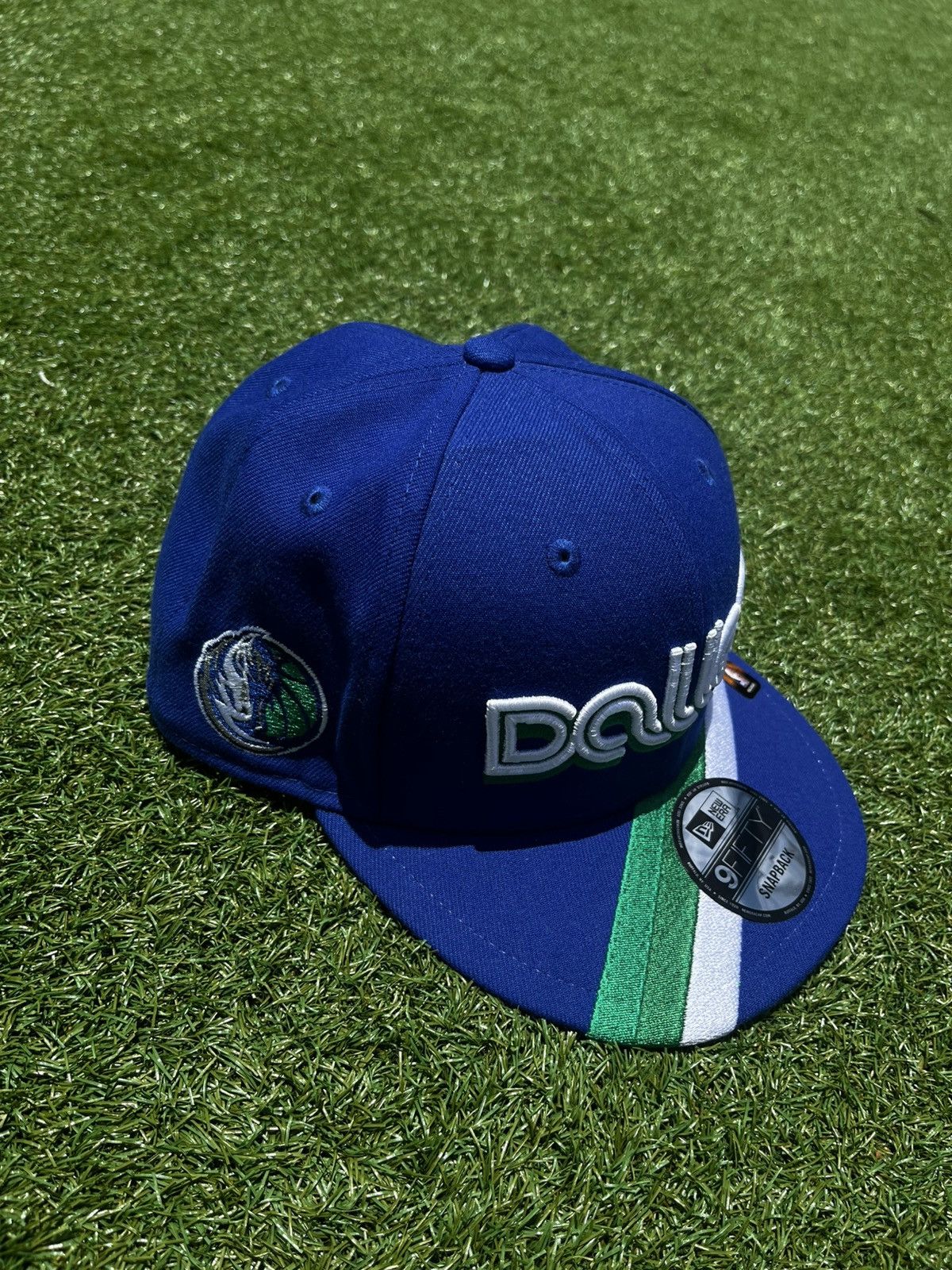 NBA Dallas Mavericks New Era City Edition 9FIFTY Snapback Size ONE SIZE - 9 Thumbnail