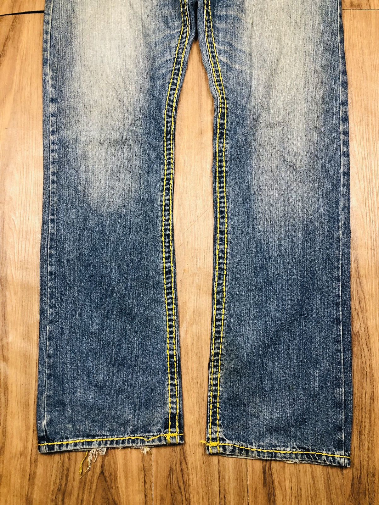 True Religion True Religion Jeans (35) Size US 38 / EU 54 - 4 Thumbnail