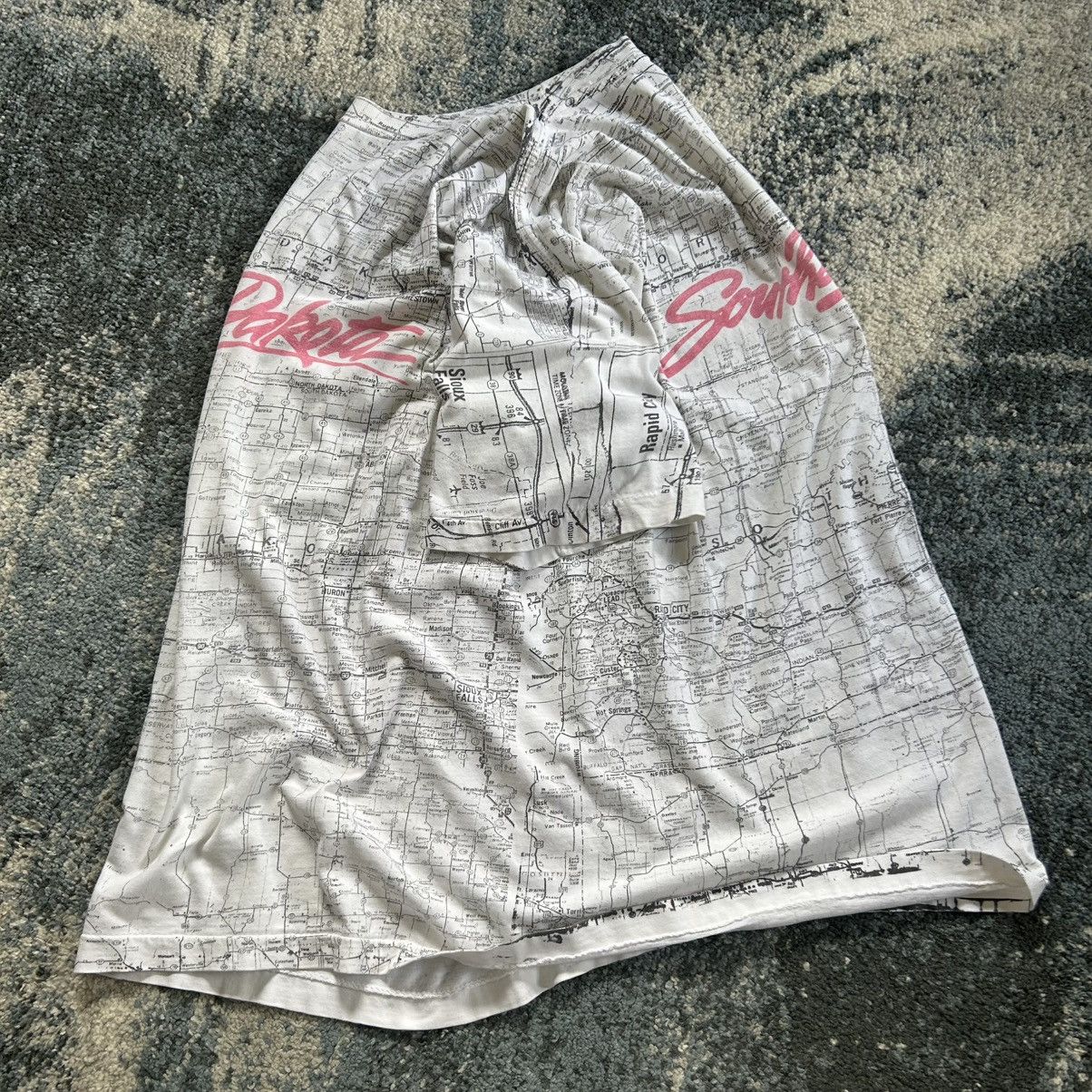 Vintage ACCORD SUPER HEAVY ALLOVER PRiNT SOUTH DAKOTA 90s SOUVENiR Size US XXL / EU 58 / 5 - 5 Thumbnail