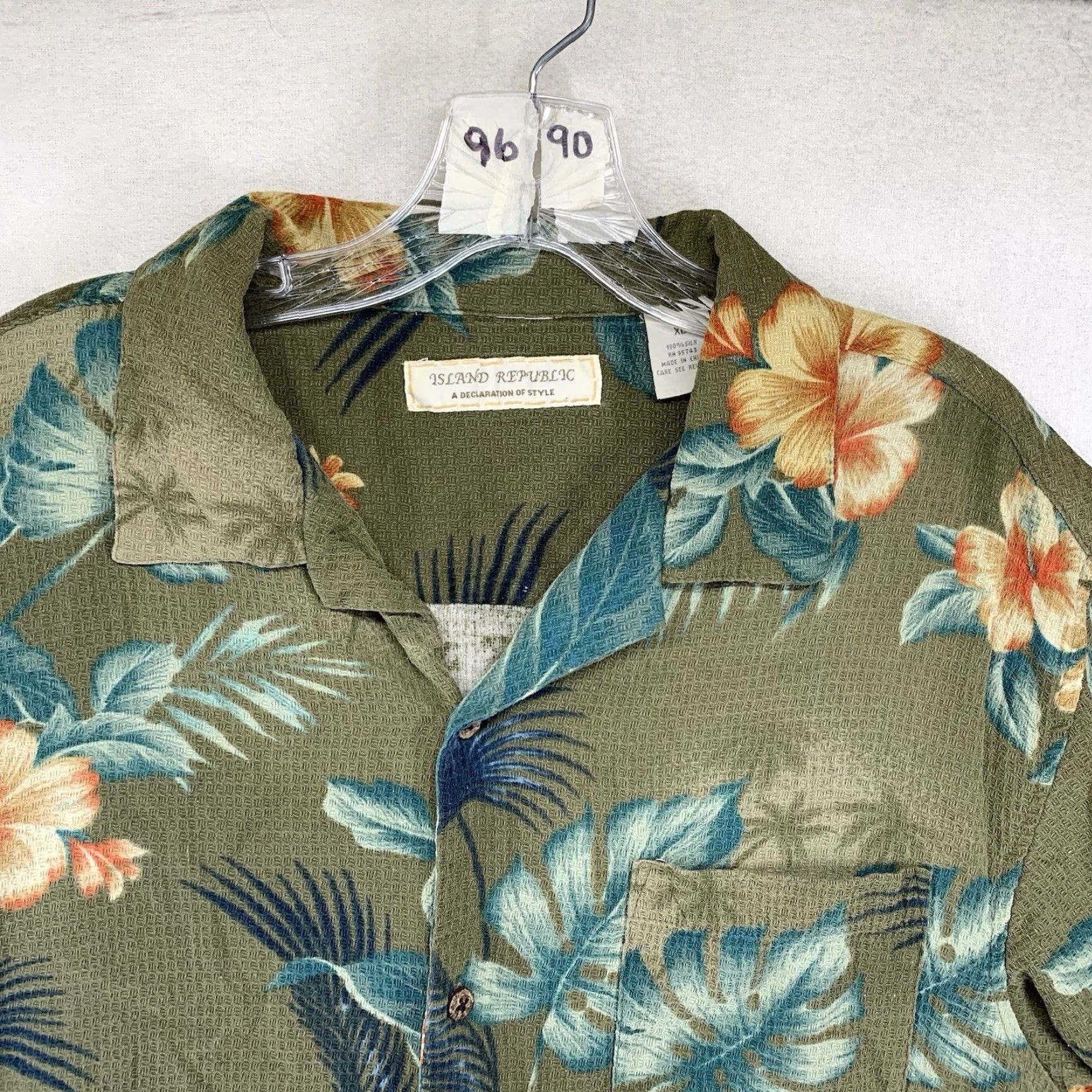 Vintage Silk Hawaiian Shirt Mens XL Soft Waffle Weave Camp Tropical Floral Size US XL / EU 56 / 4 - 5 Thumbnail