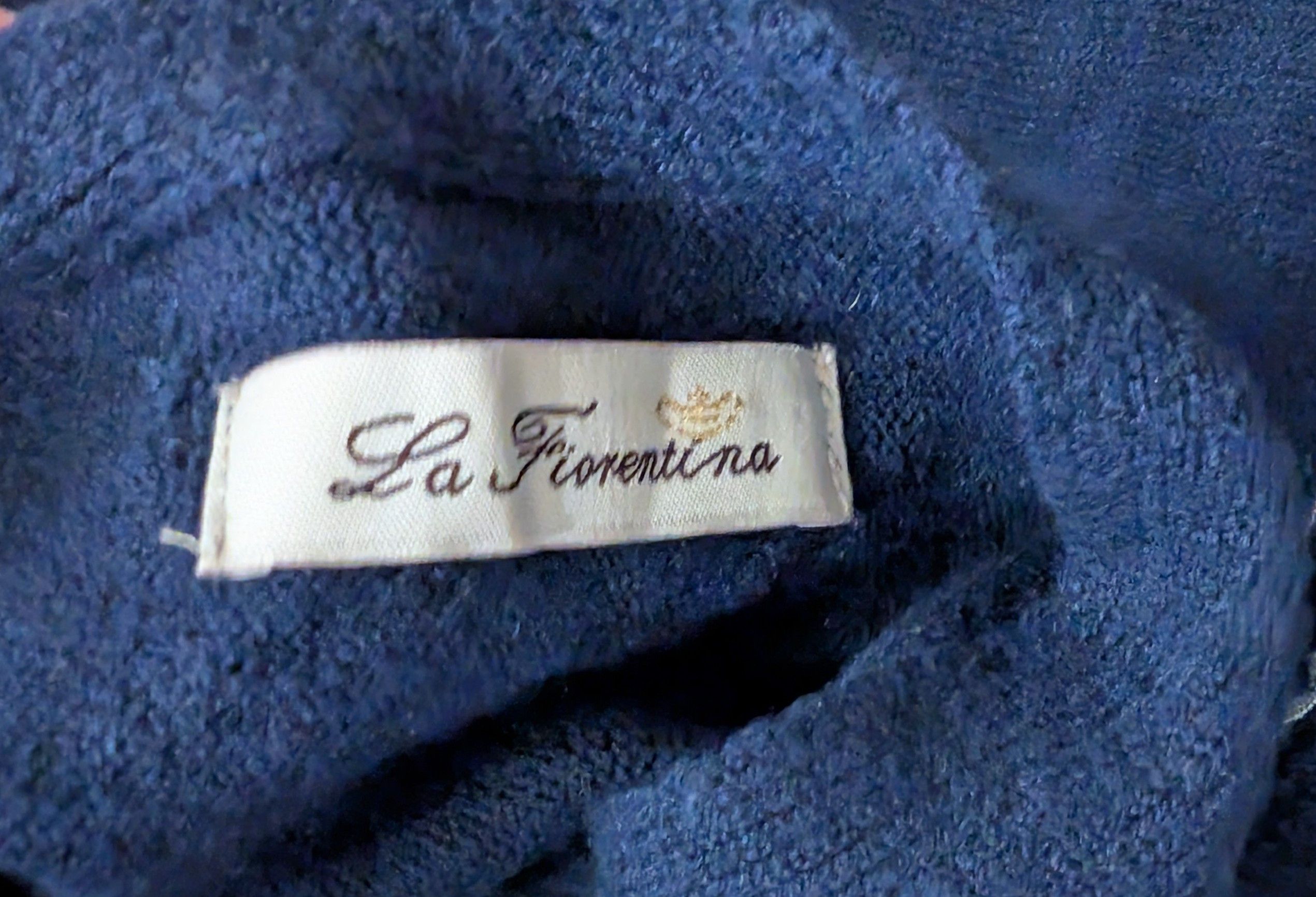 Designer La Fiorentina Genuine Fox Fur Poncho Embroidered One Size Size ONE SIZE - 3 Thumbnail