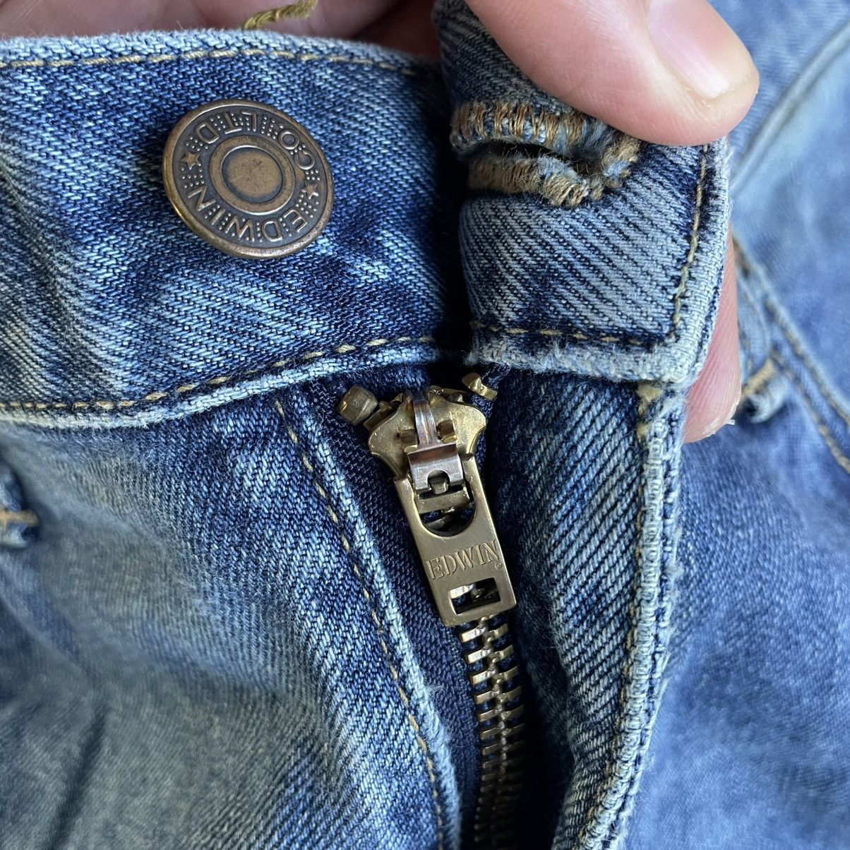 Edwin 🔥Vintage Edwin 403 Stoned Washed Ripped Distress Denim Jeans Size US 31 - 16 Thumbnail