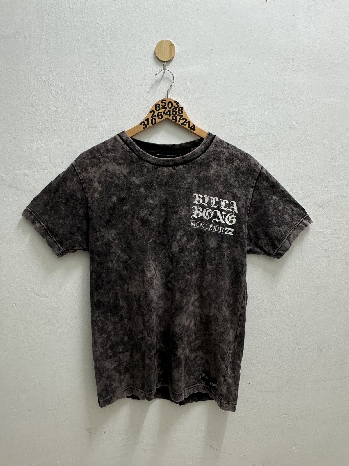 Billabong VINTAGE BILLABONG HOME OF THE WAVE SURFING TER Size US S / EU 44-46 / 1 - 2 Thumbnail