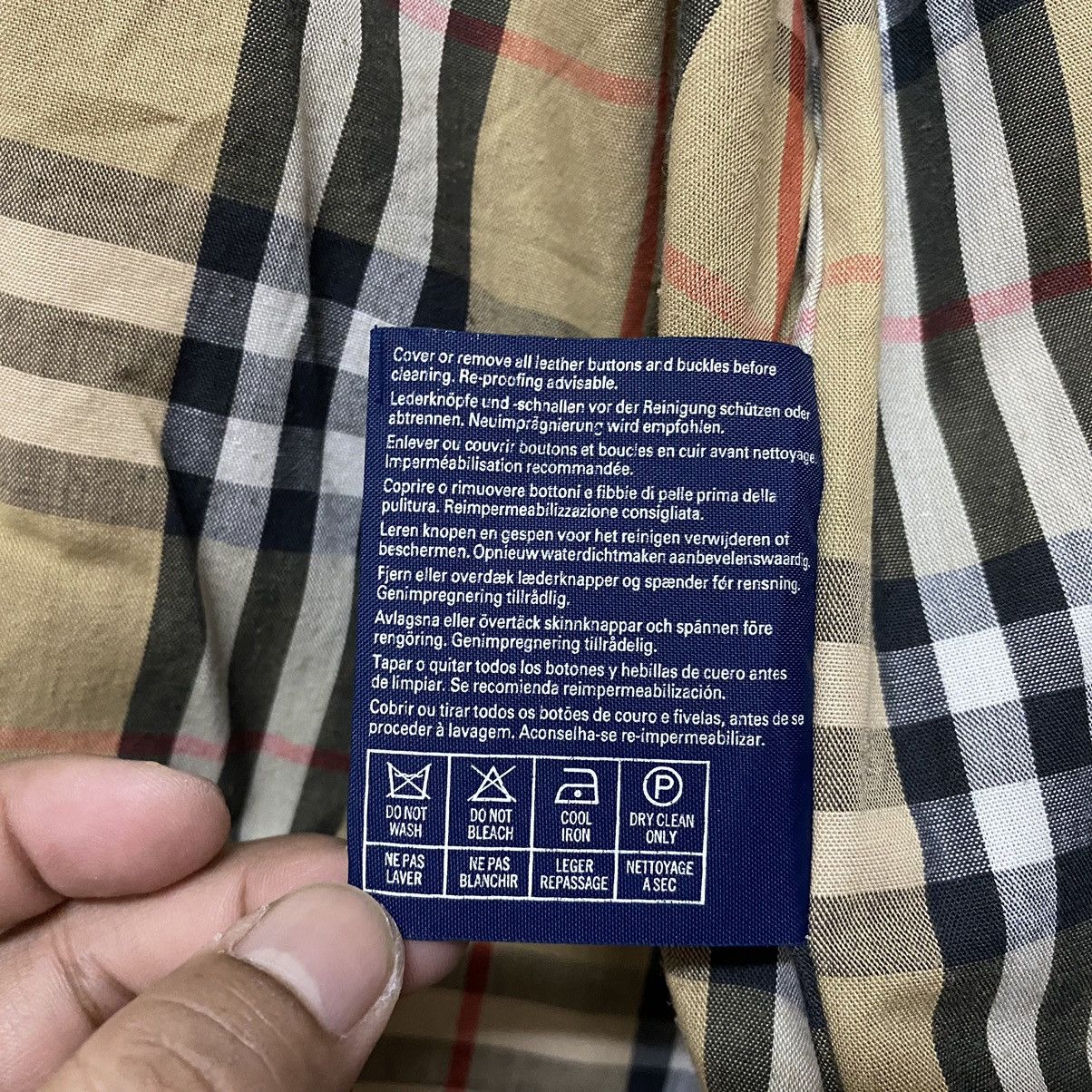 Burberry Vintage BURBERRYs' Nova Check Trench Classic Made ENGLAND Size US L / EU 52-54 / 3 - 11 Thumbnail