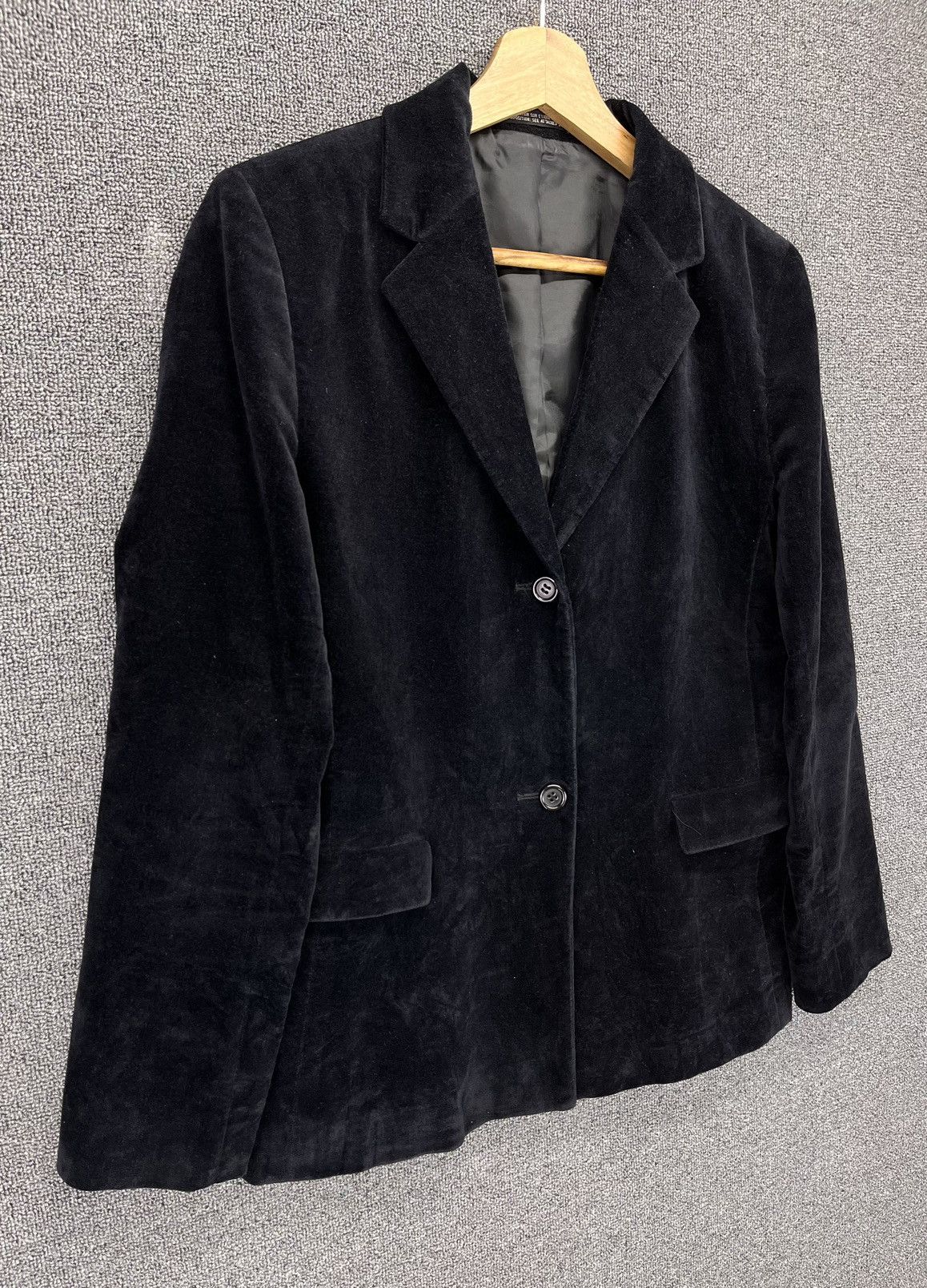Yohji Yamamoto Vintage Yohji Yamamoto Ined Velvet Blazer Coat Jacket Size M / US 6-8 / IT 42-44 - 2 Thumbnail