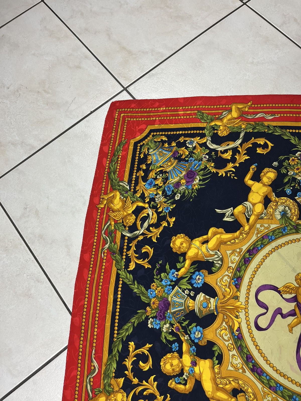 Designer × Roberta di Camerino × Vintage Vintage Roberta Di Camerino silk scarf handkerchief painted Size ONE SIZE - 6 Thumbnail