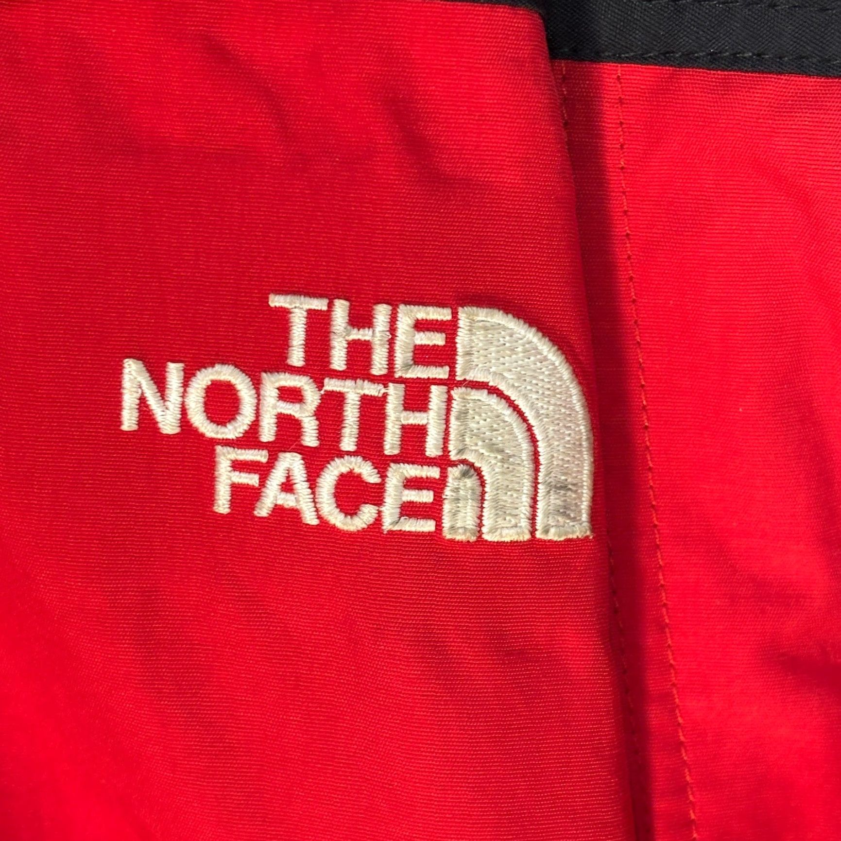 The North Face VINTAGE The North Face Jacket Small Red Mountain Full Zip Outdoor Hiking Size US S / EU 44-46 / 1 - 4 Thumbnail