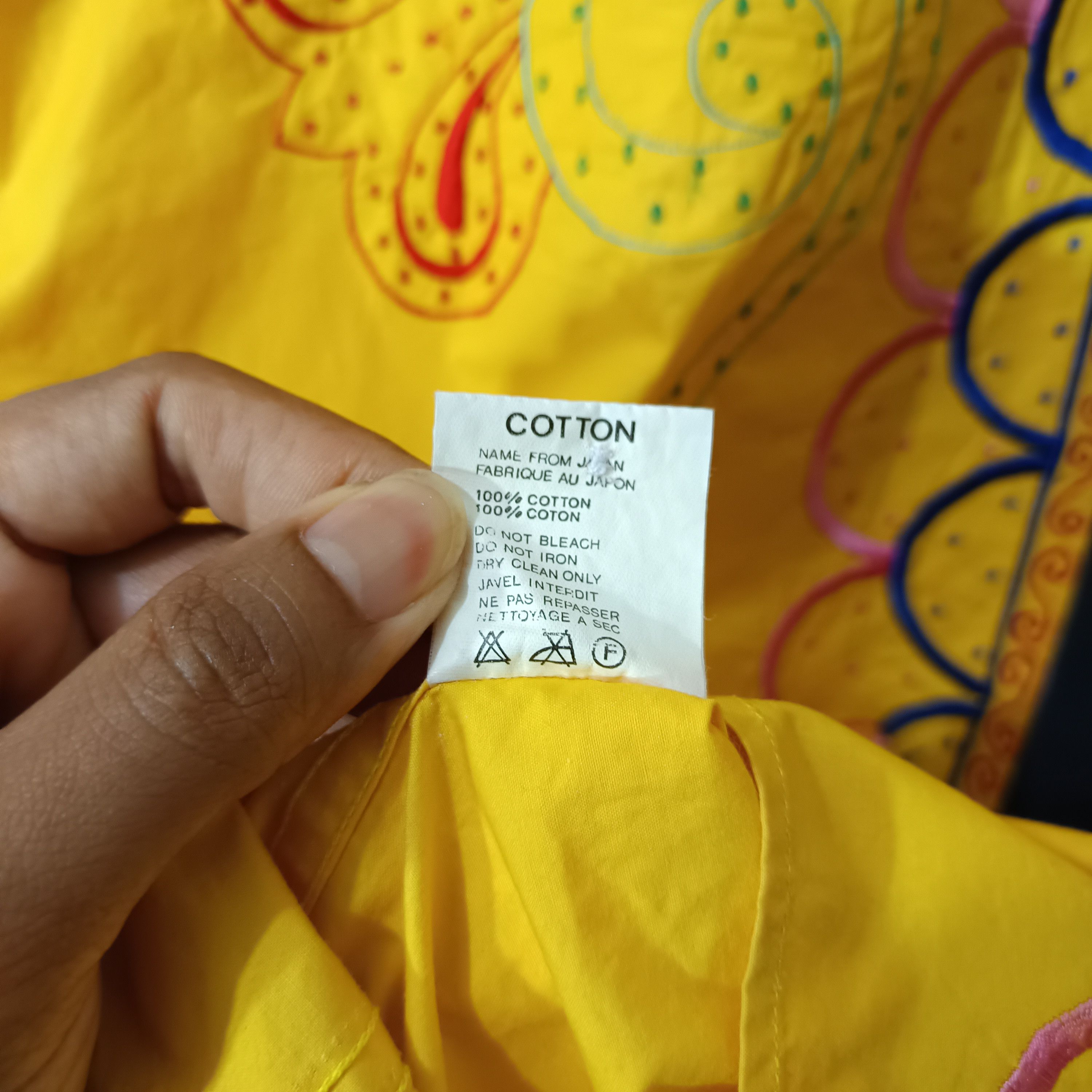 Versace Vintage Versace Via Spiga Embroidered Yellow Shirt Size US XL / EU 56 / 4 - 5 Thumbnail