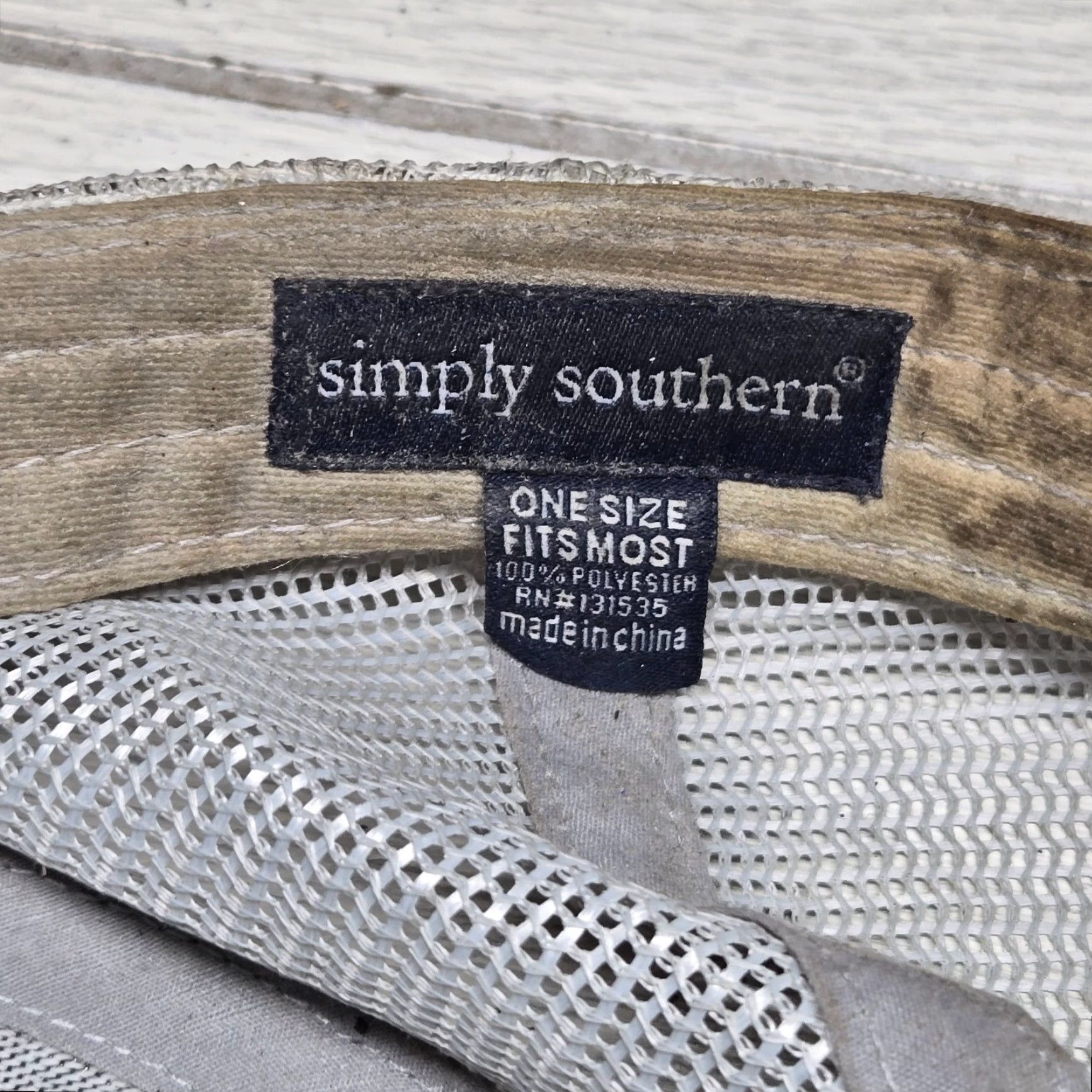 Roper Simply Southern 12 Gauge Snapback Rope Hat Cap Gray and White Trucker Hat Used Mens One Size Gray White Rope Hat Size ONE SIZE - 8 Thumbnail