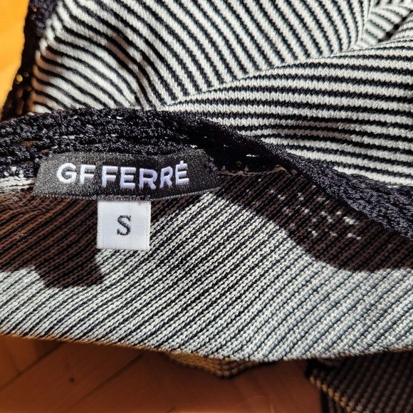 Gianfranco Ferre Gianfranco ferre embroidered cardigan Size S / US 4 / IT 40 - 5 Thumbnail