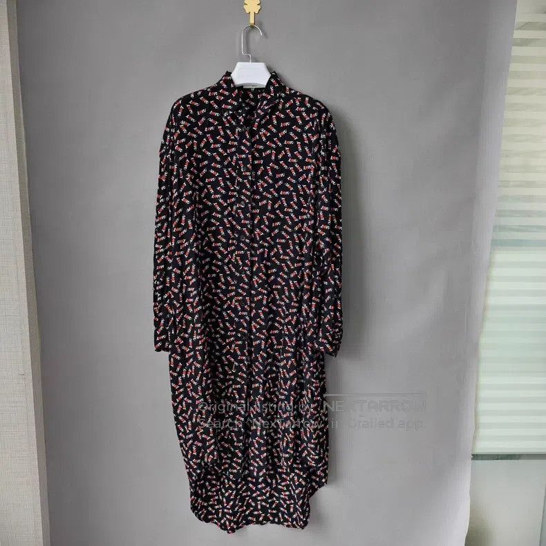 Givenchy Givenchy Black Love Full Print Dress Size M / US 6-8 / IT 42-44 - 1 Thumbnail