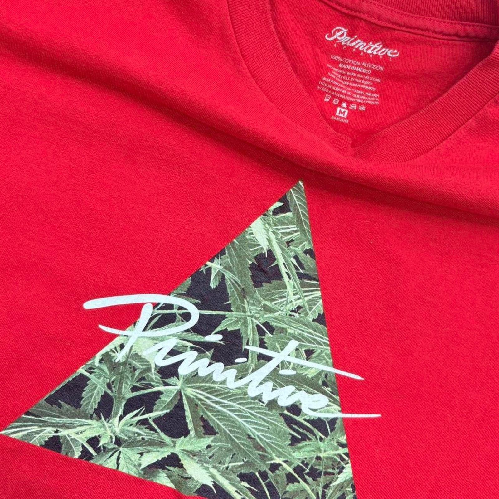 Primitive Red primitive skateboarding triangle Size US M / EU 48-50 / 2 - 3 Thumbnail