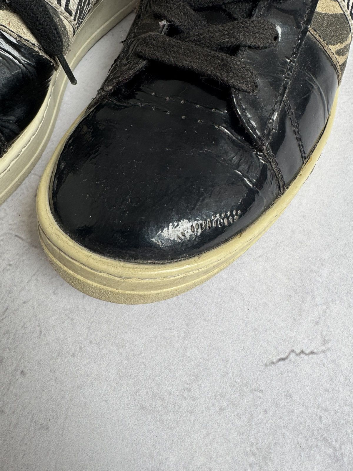 Dirk Bikkembergs Bikkembergs High Top Sneakers Zebra Stripe Size US 7 / IT 37 - 5 Thumbnail