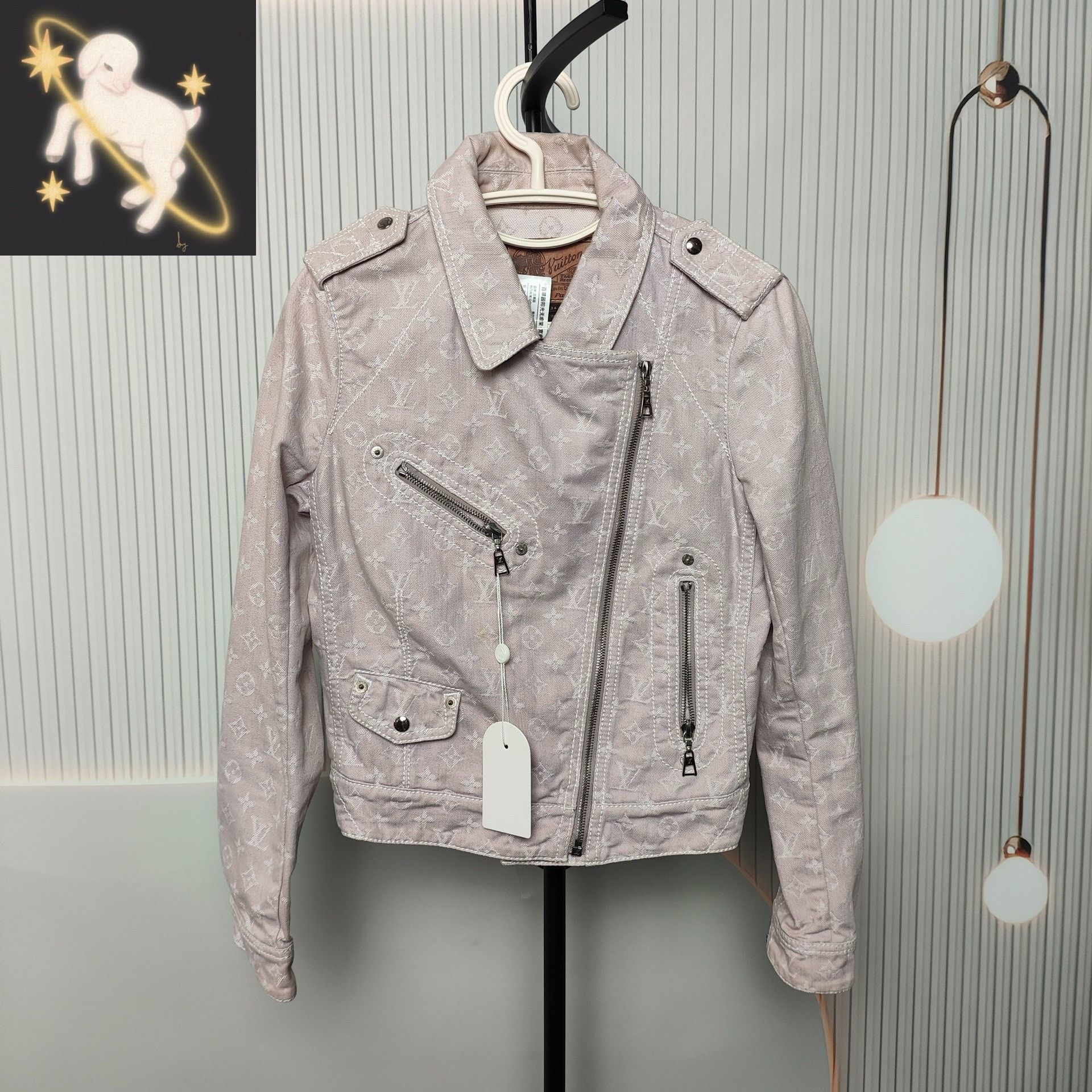 Louis Vuitton Louis Vuitton Pink Jacket 34 Women Size XS / US 0-2 / IT 36-38 - 1 Thumbnail