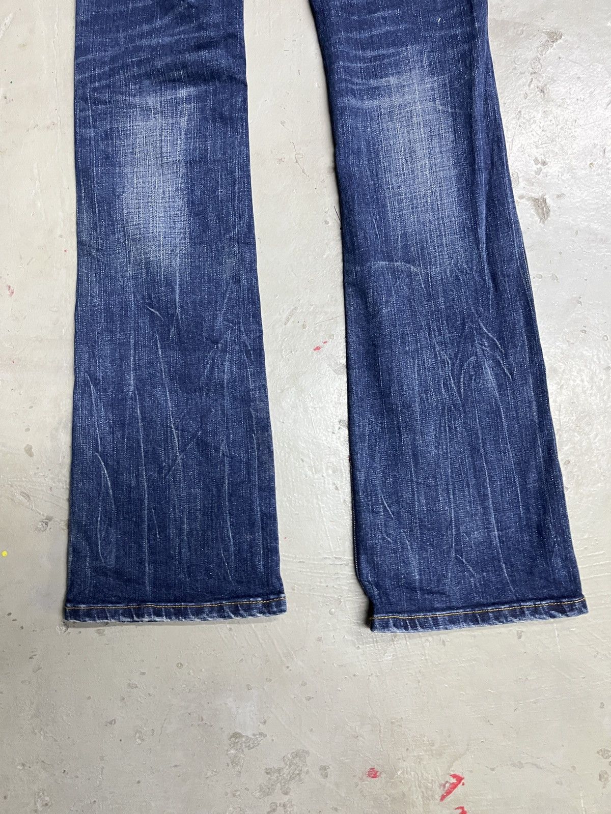Tornado Mart Red Pepper Back Embroidered Clawmark Flared Jeans Size US 29 - 7 Thumbnail