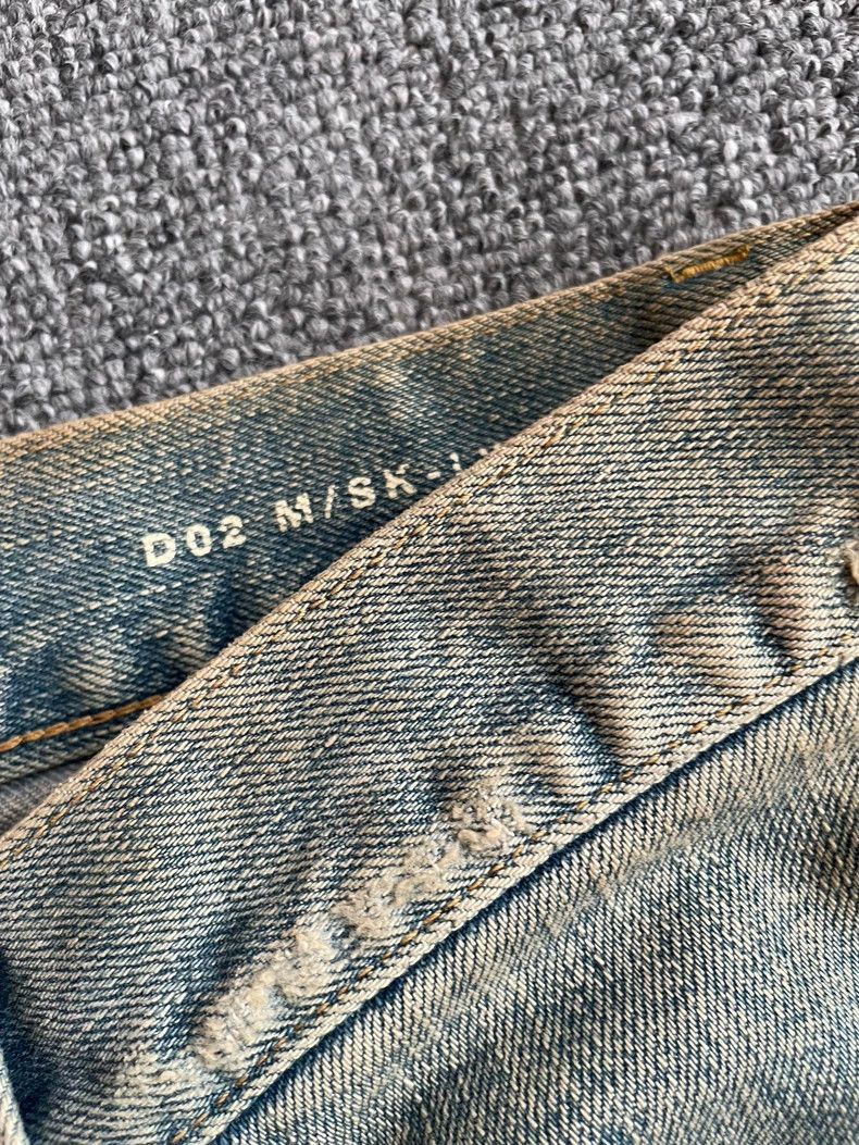 Saint Laurent Paris Saint Laurent Distressed Denim Jeans- Size US 30 / EU 46 - 6 Thumbnail