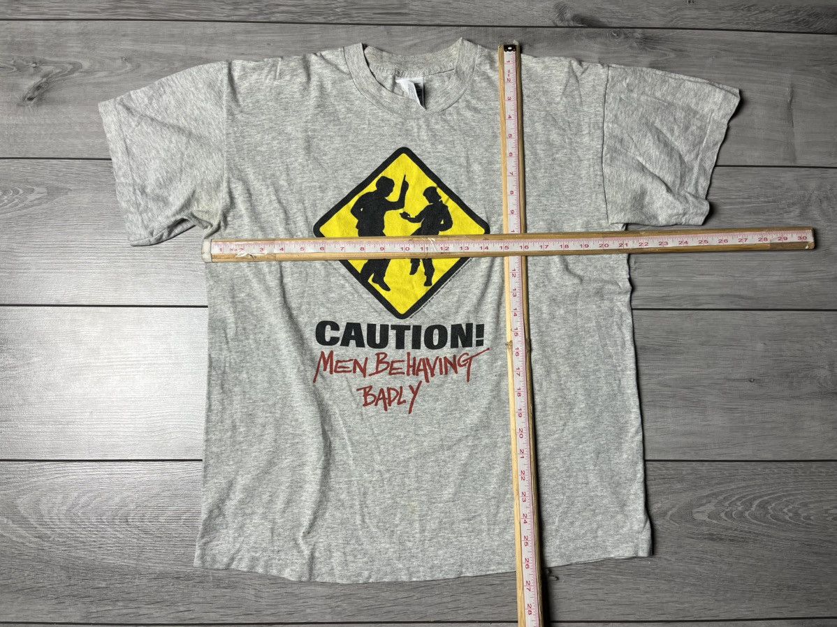 Band Tees × Vintage Man Behaving Badly Tshirt television 1991 size Large Size US L / EU 52-54 / 3 - 6 Thumbnail