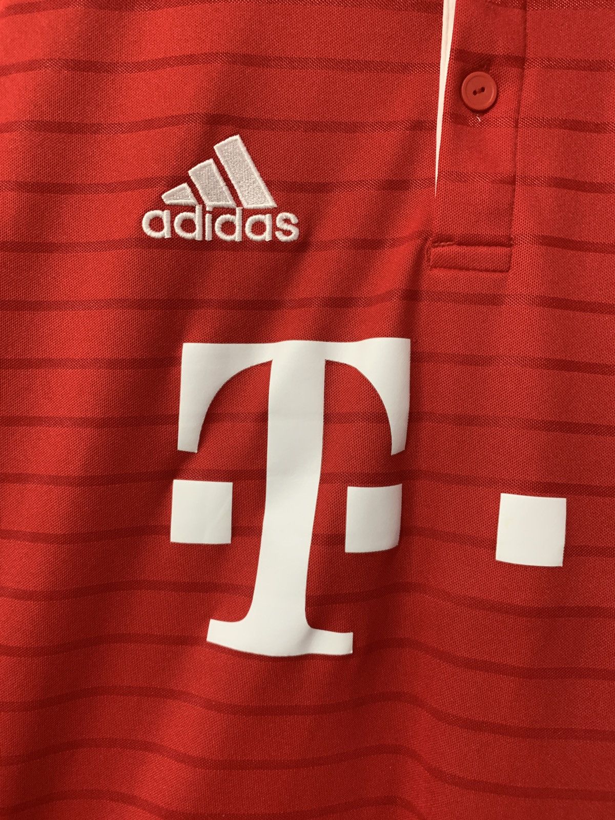 Adidas BAYERN MUNICH 2016 2017 FOOTBALL soccer SHIRT JERSEY ADIDAS Size US S / EU 44-46 / 1 - 5 Thumbnail