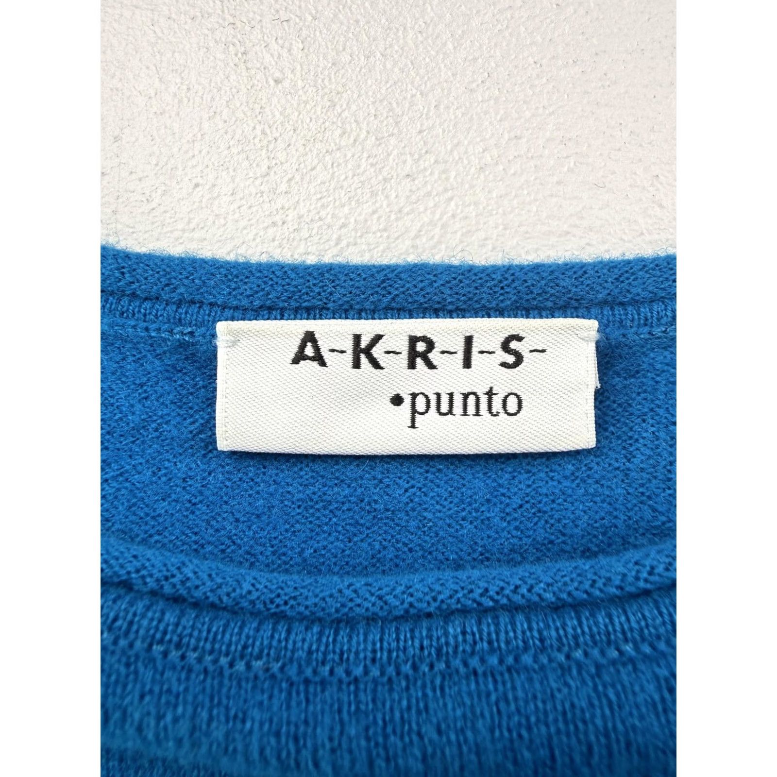 Vintage Akris punto Sweater Tank Womens 10 Blue Boat Neck High-Low Hem Knit Top Sleeveless Casual Lightweight Solid Knit Summer Subtle Cap-Sleeve Womens Size L / US 10 / IT 46 - 4 Thumbnail