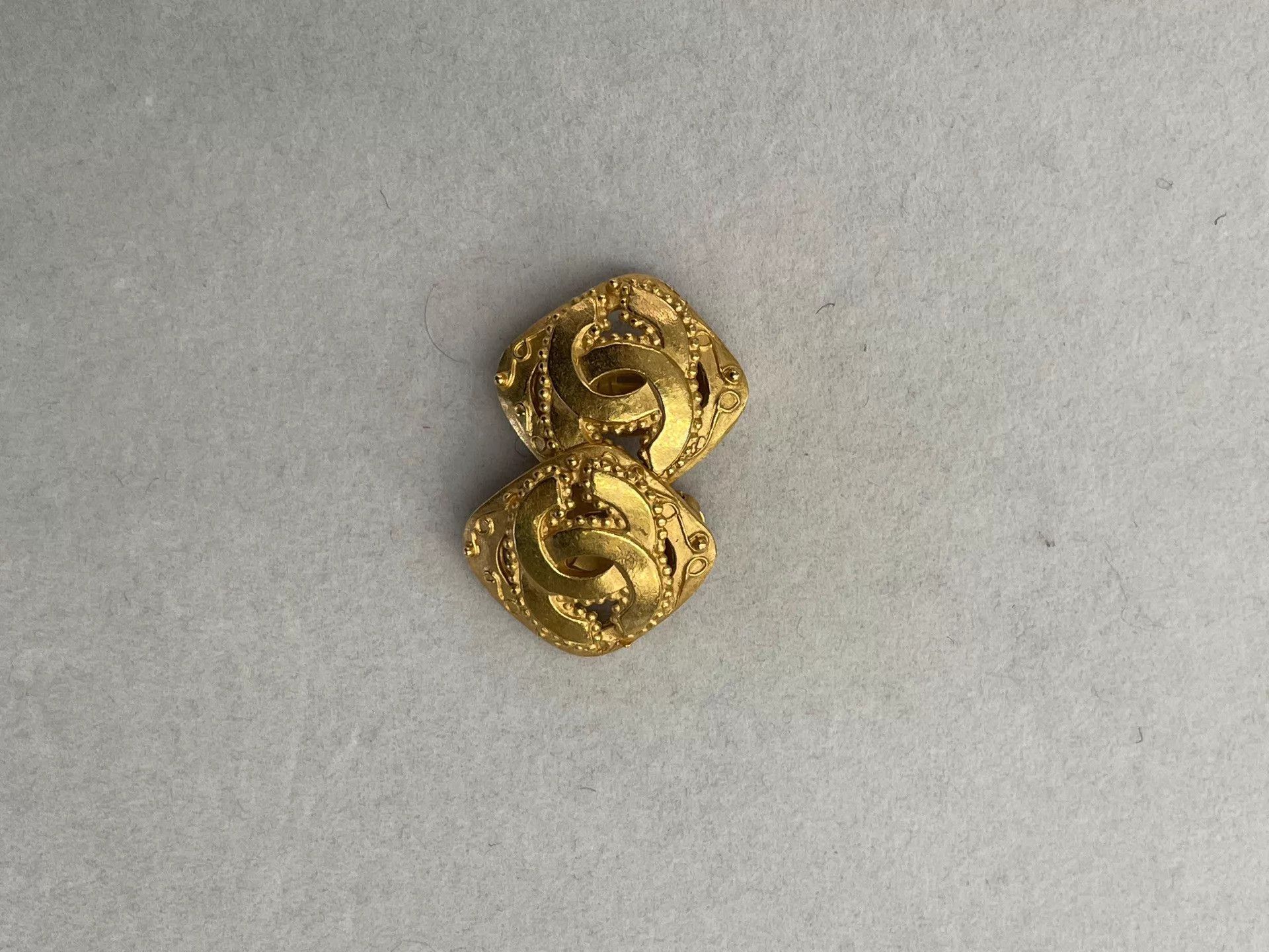 Chanel Chanel Vintage Earrings Size ONE SIZE - 3 Thumbnail
