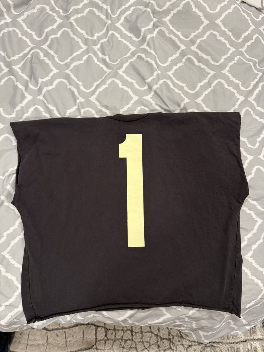 Yeezy Yeezy Vultures Box Tee Size US L / EU 52-54 / 3 - 3 Thumbnail