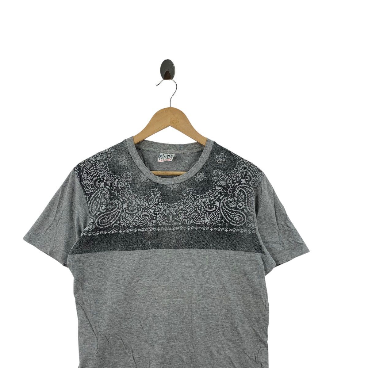 Uniqlo UNIQLO x Japanese Pop Culture Project Paisley Design Tee Size S / US 4 / IT 40 - 2 Thumbnail