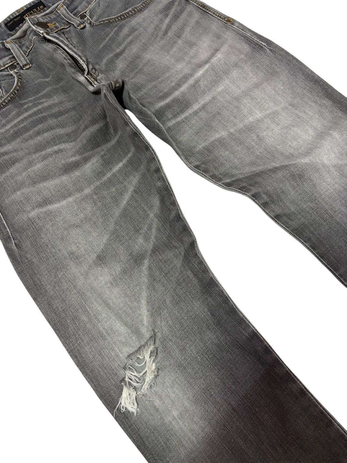Edwin Vtg Edwin Japan 503 Distressed Jeans Size US 30 / EU 46 - 3 Thumbnail