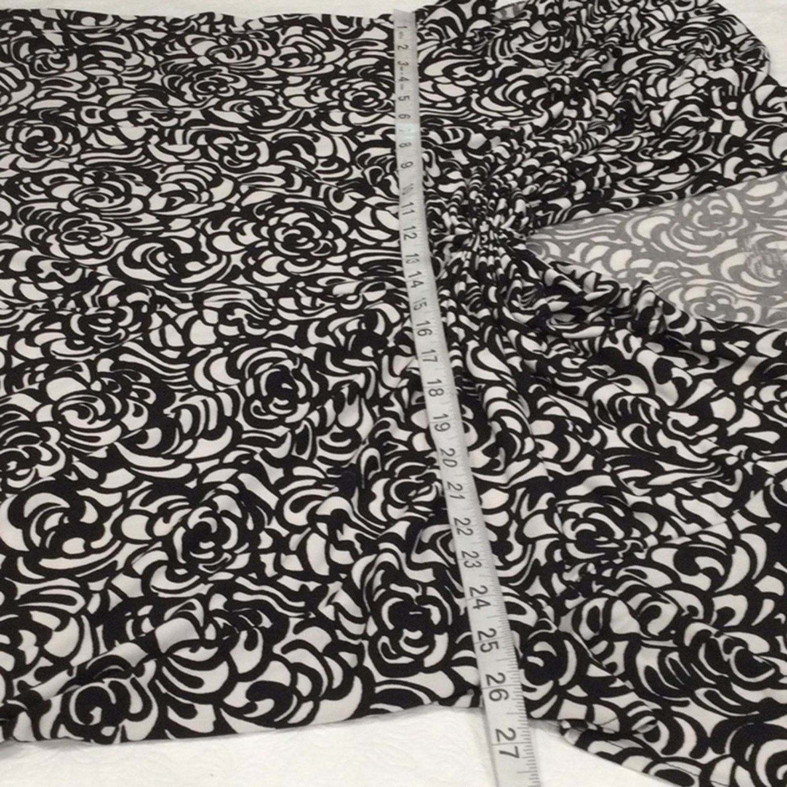 Other Lane Bryant Black & White V-Neck Short Sleeve Blouse 26/28 Size 3XL / US 20-22 - 12 Thumbnail