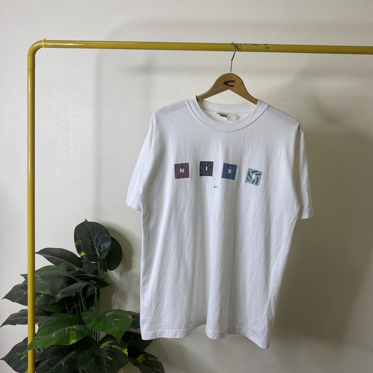 Nike Vintage 1990s Nike Block Center Swoosh T Shirt Size US L / EU 52-54 / 3 - 1 Thumbnail
