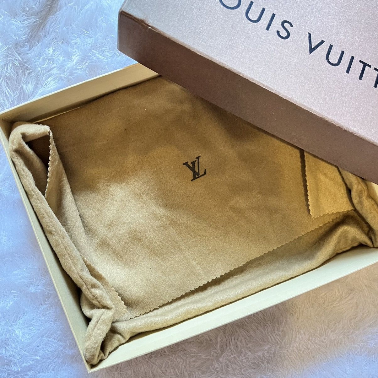 Louis Vuitton VINTAGE LOUIS VUITTON DANUBE CROSSBODY BAG SL0062 Size ONE SIZE - 6 Thumbnail