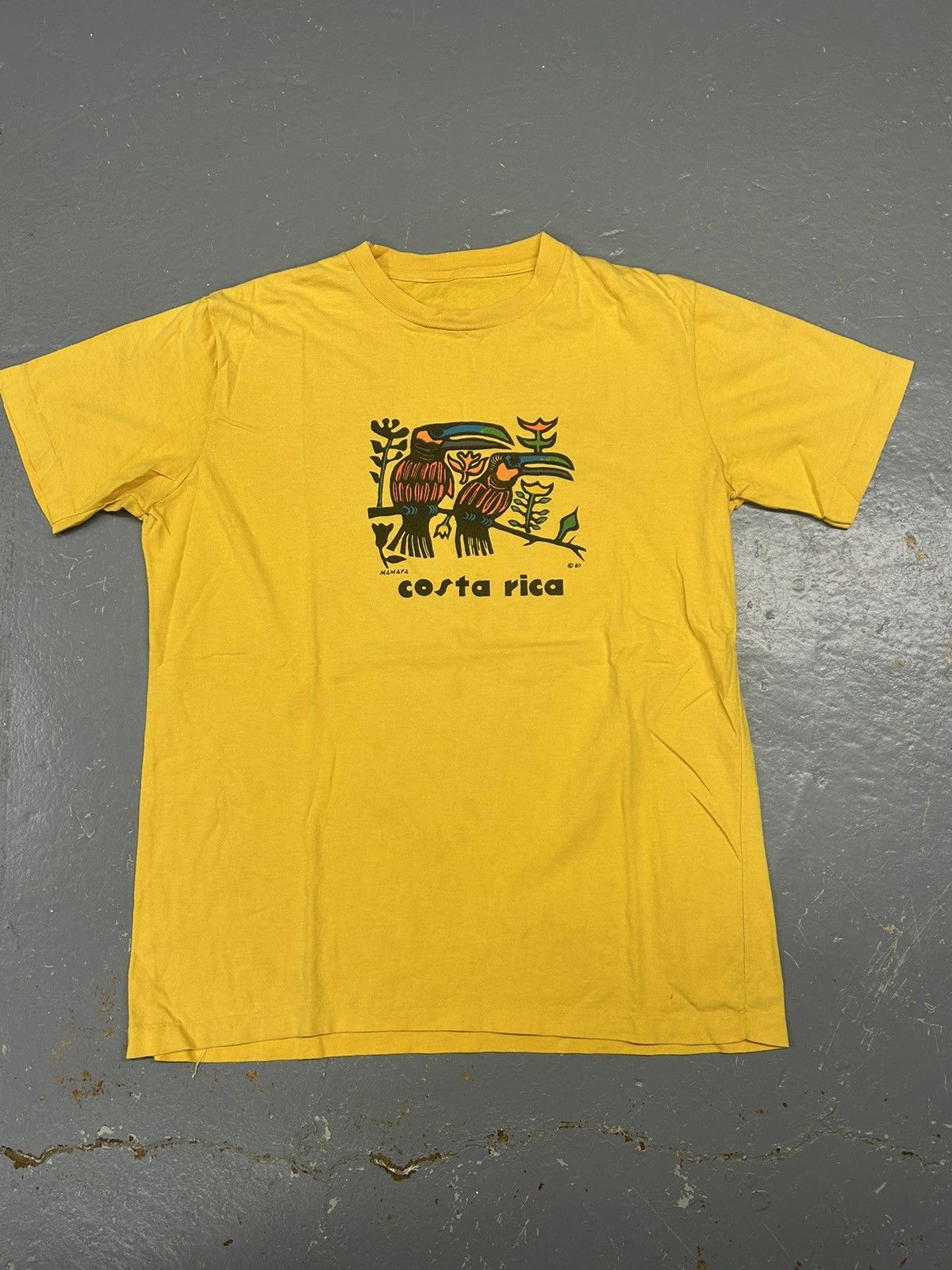 Vintage Crazy Rare Vintage Essential 80s Costa Rica Yellow Tee Shirt Size US L / EU 52-54 / 3 - 1 Thumbnail