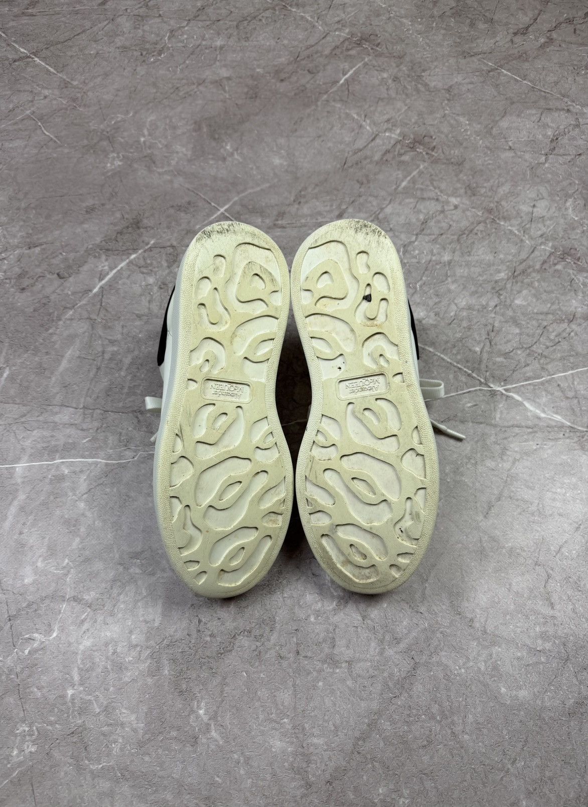 Alexander McQueen Alexander McQueen Sneakers Size 40 Size US 7 / EU 40 - 10 Thumbnail